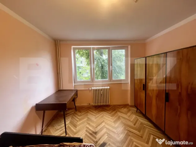 Apartament de vanzare, 2 camere, zona Rogerius - Oradea (Bihor)