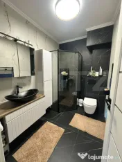 Apartament 3 camere lux, 76 mp, 2 băi, terasă și parcare 