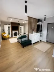 Apartament 3 camere lux, 76 mp, 2 băi, terasă și parcare 