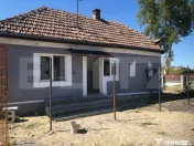 De vanzare casa semifinisata , 41mp , 131 mp teren , zona Pe 
