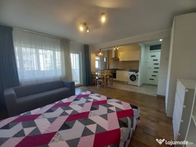 Decebal voronet etaj 3 - Bucuresti (Bucuresti-Ilfov)