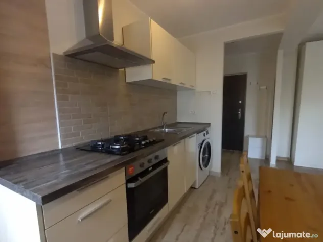 Decebal voronet etaj 3 - Bucuresti (Bucuresti-Ilfov)