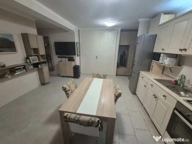 Apartament 2 camere 42 mp+balcoane 8mp - Floresti (Cluj)