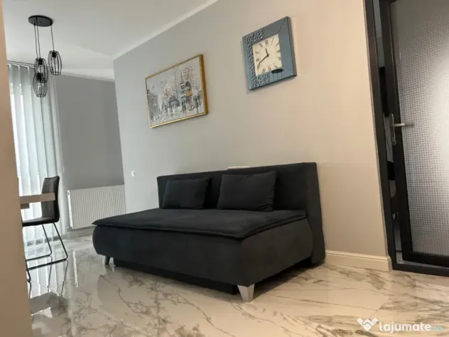 Apartament de vanzare semidecomandat ,2 camere 55mp , zona E - Floresti (Cluj)
