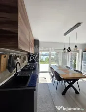 Apartament exclusivist în vilă | Vedere frontală la lac, 