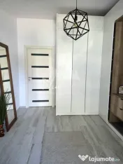 Apartament exclusivist în vilă | Vedere frontală la lac, 