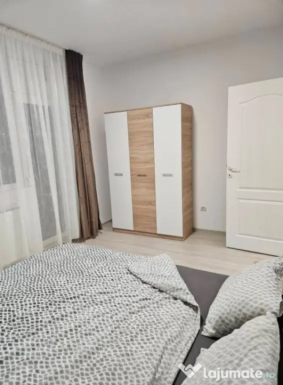 Apartament de vanzare , semidecomandat 57mp, zona Eroilor - Floresti (Cluj)
