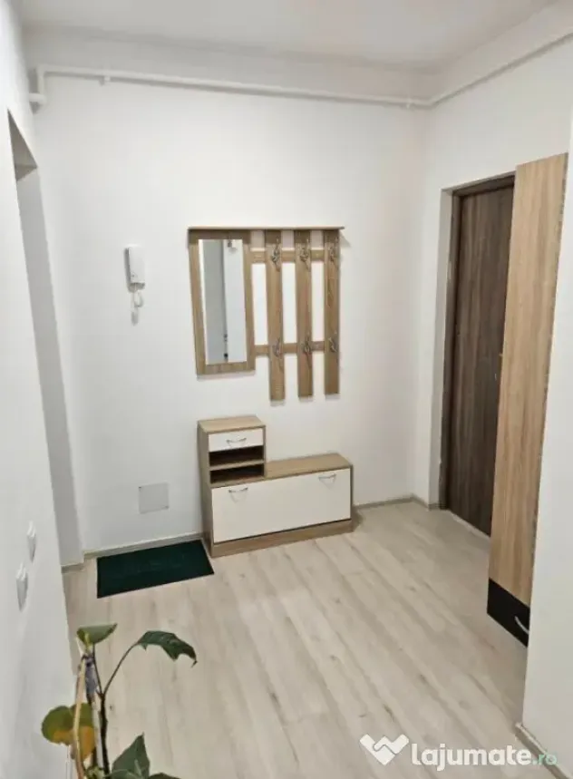 Apartament de vanzare , semidecomandat 57mp, zona Eroilor - Floresti (Cluj)