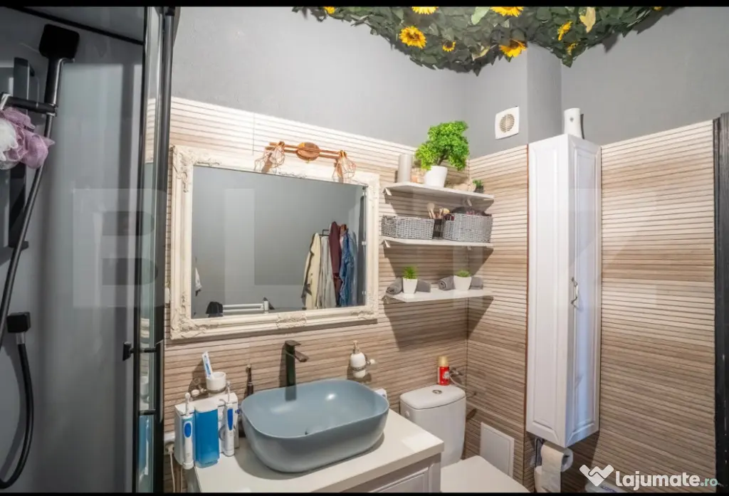 Apartament 3 camere 64 mp, parcare inclusa , 2 balcoane ,Val - Floresti (Cluj)