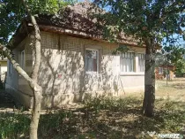 Casa 2 camere, teren 2200 mp, Homorodu de Mijloc