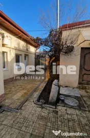 ???? Casă individuală + garaj 