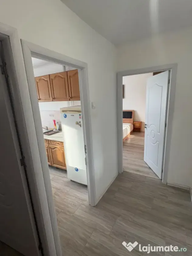 Garsoniera spațioasă - 35 mp, Sarari - Craiova (Dolj)