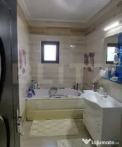 Apartament cu 2 camere , 60 mp + 2 balcoane - Reghin