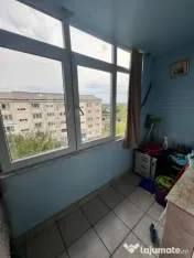 Apartament spatios gata de mutare 