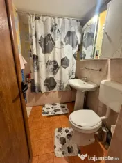 Apartament spatios gata de mutare 