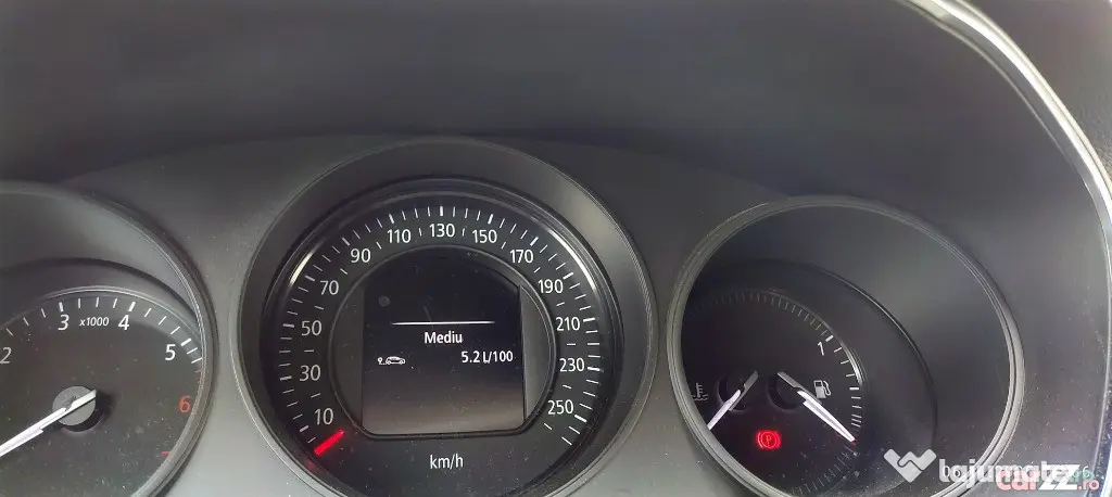 Renault Megane, Zen 5ce 116GPF benzina, In Giurgiu - Giurgiu (Giurgiu)