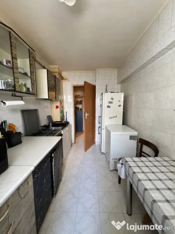 Apartament 2 camere, 48 mp, zona Piața Gării - Craiova (Dolj)