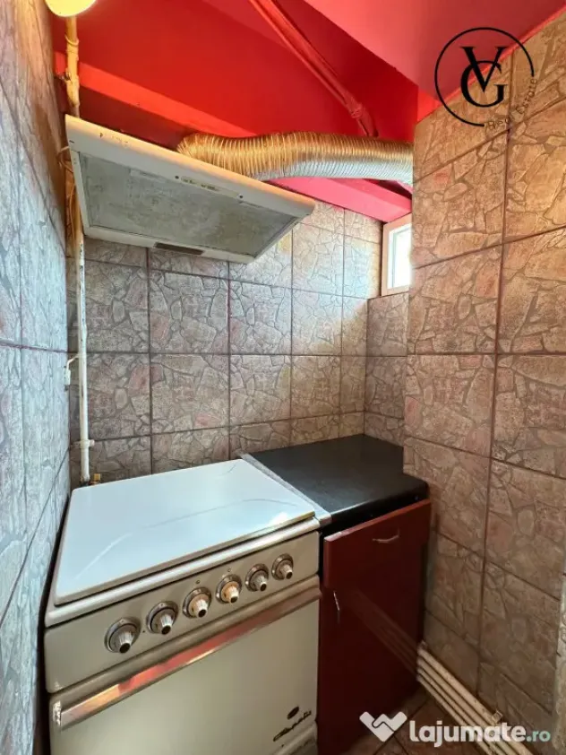Apartament decomandat 4 camere - Casa de Cultura - termen lu - Constanta (Constanta)