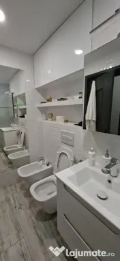 Centru (V.Alecsandri) apartament 3 camere/2bai/2balcoane/82mp/et.3