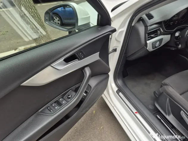 Audi A4 - 40 TFSI S-line