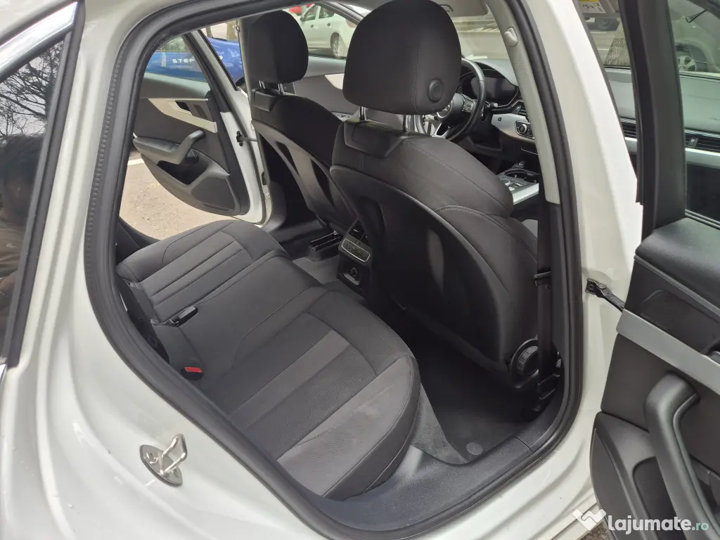 Audi A4 - 40 TFSI S-line
