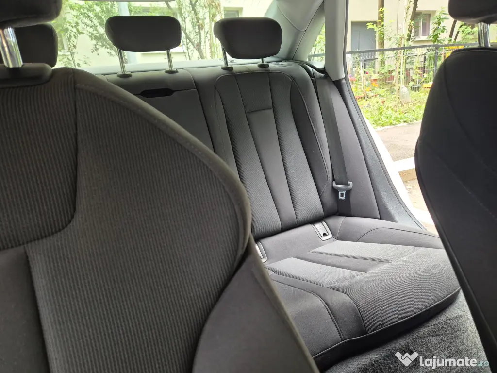 Audi A4 - 40 TFSI S-line