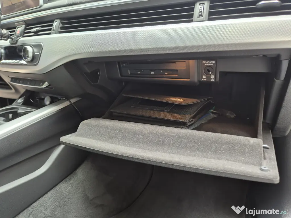 Audi A4 - 40 TFSI S-line