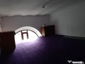 Vanzare spatiu comercial. 