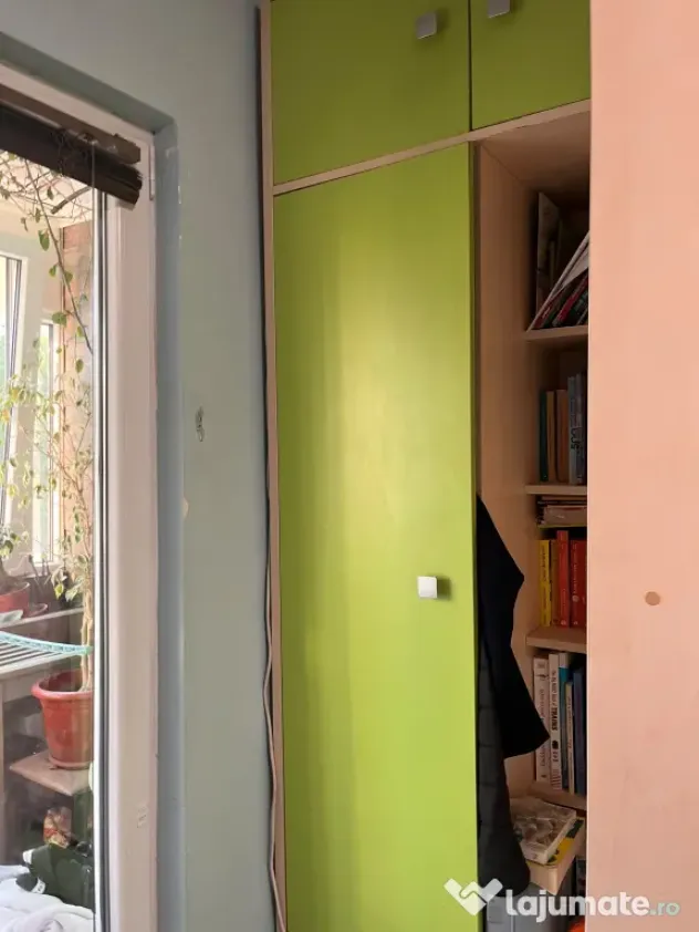 Mobilier camera tineret
