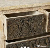 Comoda cu Sertare din Lemn Sculptat