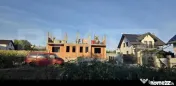 Casă duplex in constructie, Ipotesti 