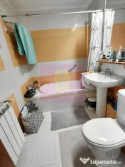 Apartament 4 camere bd Decebal adiacent 