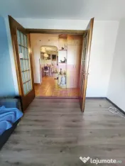 Apartament 4 camere bd Decebal adiacent 