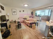 Apartament 4 camere bd Decebal adiacent 