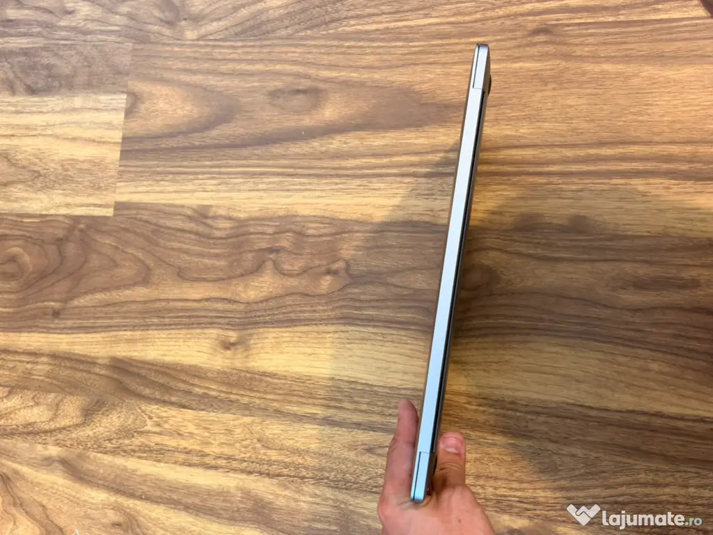 MacBook Pro 13-inch, model 2020 Touch Bar i7