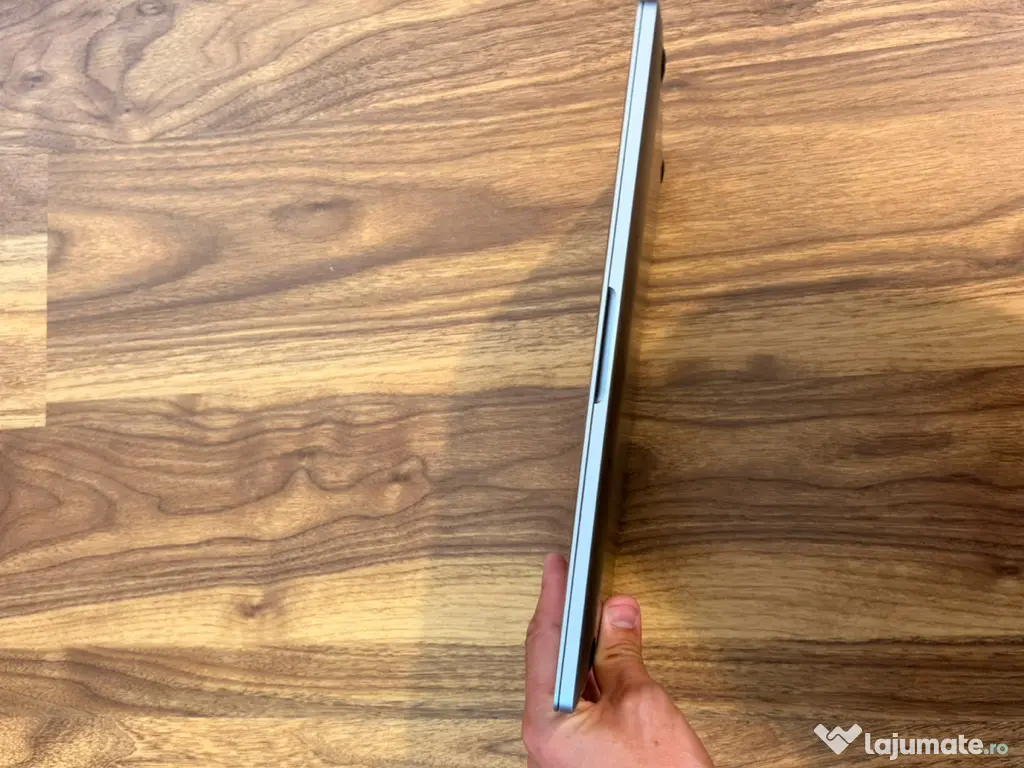 MacBook Pro 13-inch, model 2020 Touch Bar i7