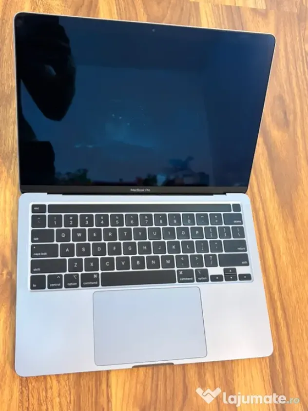 MacBook Pro 13-inch, model 2020 Touch Bar i7