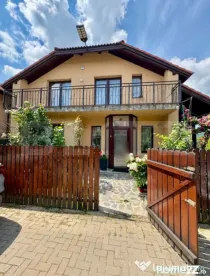 Casă din cărămidă de vânzare, 118 mp, 235 mp, zona BRAN
