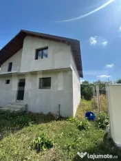 Casă P+M de vânzare în Lazuri | 7 km de Târgoviște 