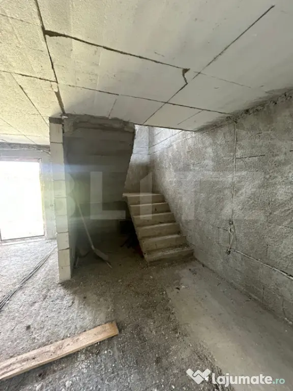 Casă P+M de vânzare în Lazuri | 7 km de Târgoviște - Lazuri (Dambovita)