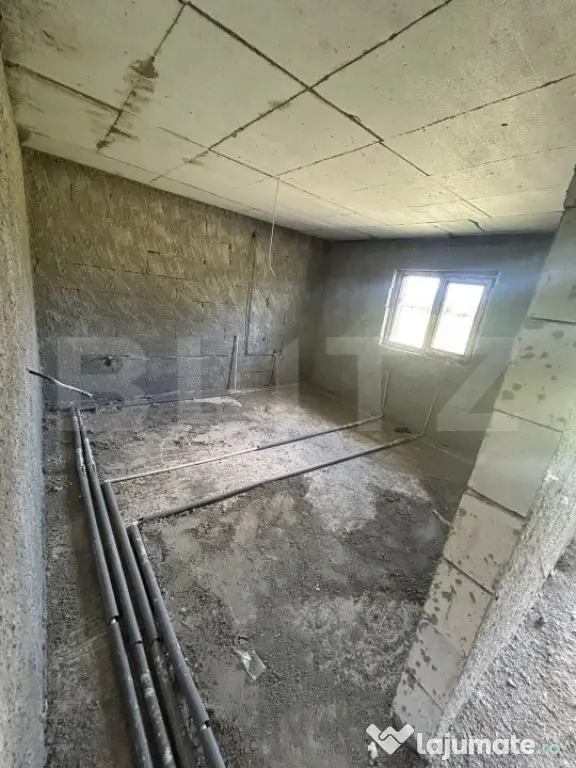 Casă P+M de vânzare în Lazuri | 7 km de Târgoviște - Lazuri (Dambovita)