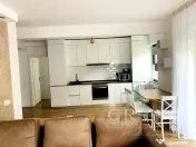 ACASĂ LA MARGINEA PĂDURII | 3 Camere | BALCON | Donath Par 