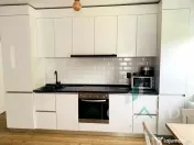 ACASĂ LA MARGINEA PĂDURII | 3 Camere | BALCON | Donath Par 