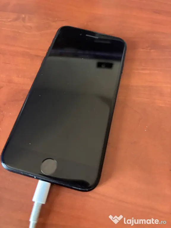 iPhone SE 2020 (SE 2), 64GB stare foarte bună, cu accesorii