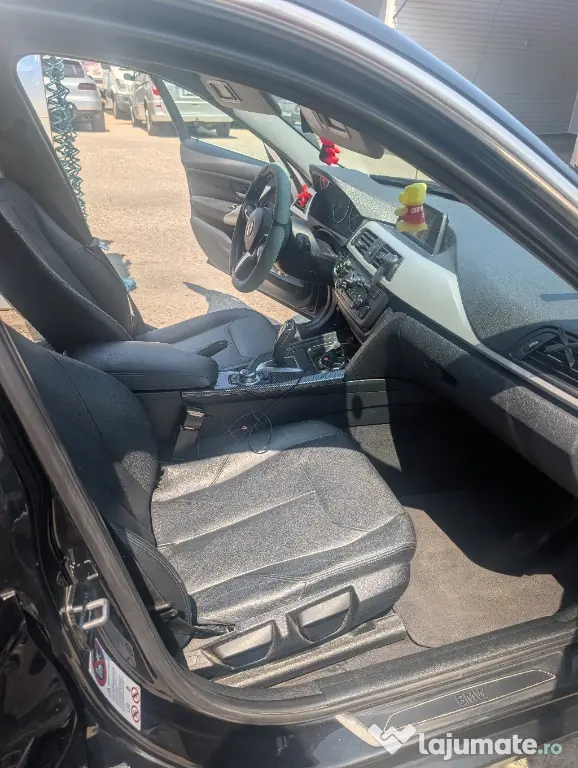 Vând/Schimb BMW F30