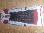 Vând costum popular autentic, lucrat manual 