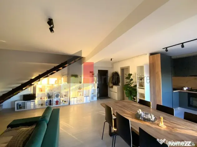 Apartament 3 camere tip Duplex - zona Calea Calarasilor/P... - Bucuresti (Bucuresti-Ilfov)