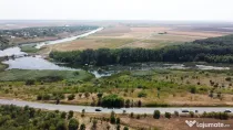 Teren langa lac Naipu