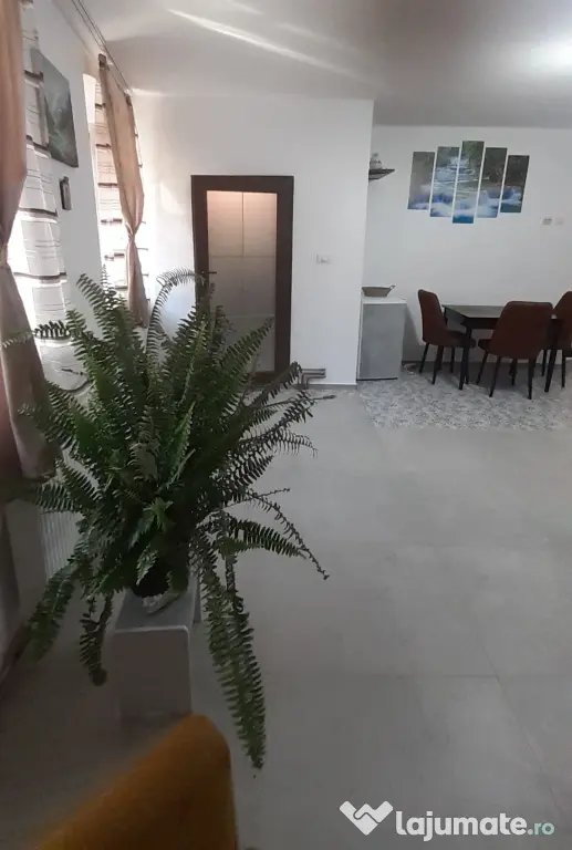Inchiriez apartament 2 camere la casa în centrul orașului Sibiu