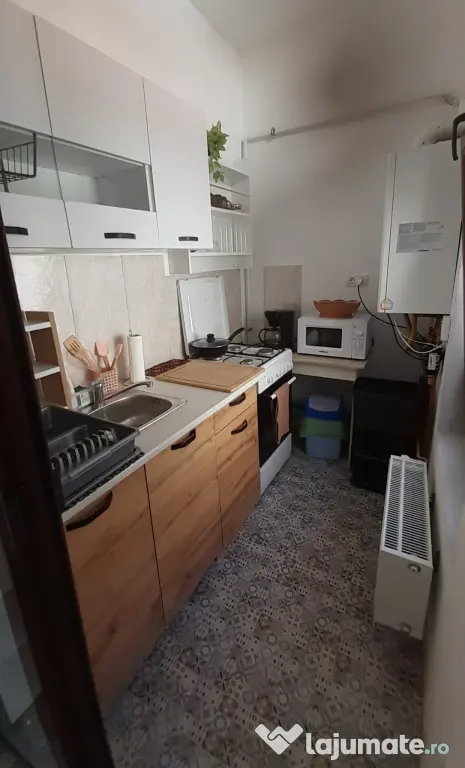 Inchiriez apartament 2 camere la casa în centrul orașului Sibiu